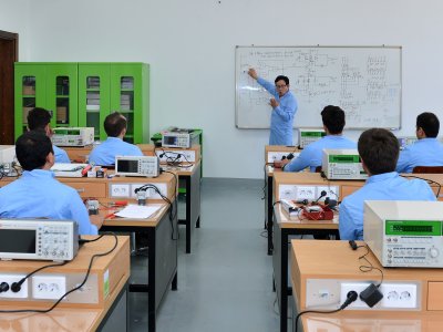Peşə məktəblərinə qəbulun III mərhələsi başlayıb