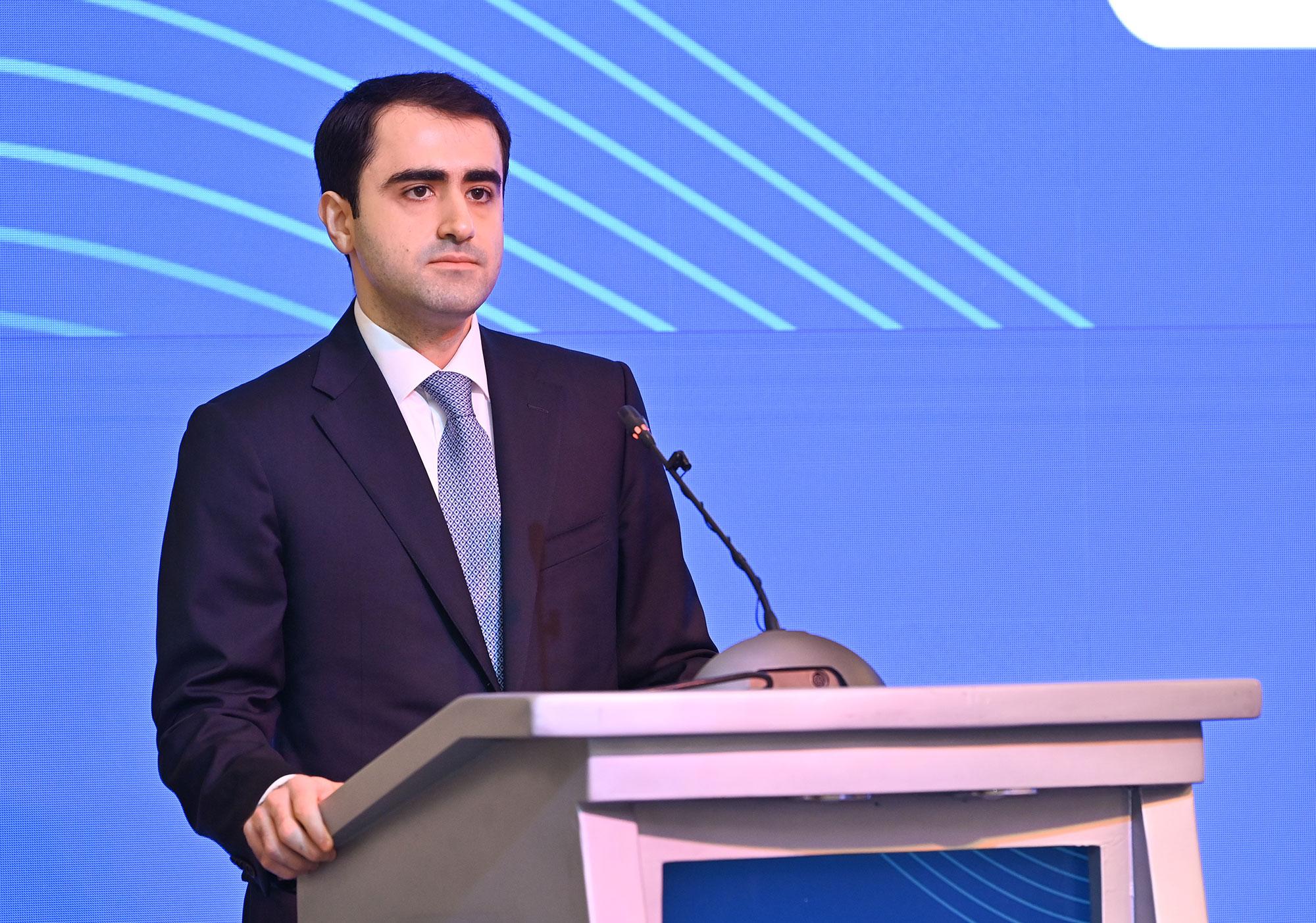 Azərbaycanda hər iki tələbədən biri ödənişsiz təhsil alır