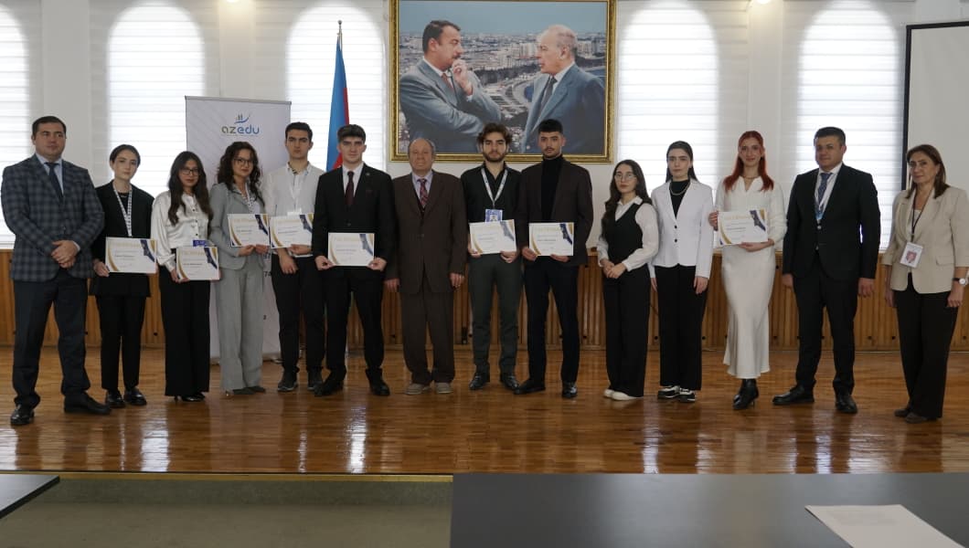 Odlar Yurdu Universitetinin "Brend tələbə"ləri mükafatlandırılıb - FOTOLAR