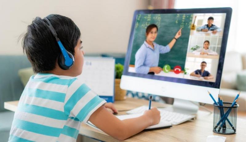 Distant təhsilin genişləndirilməsi ilə bağlı müzakirələr davam edir - Nazirlik