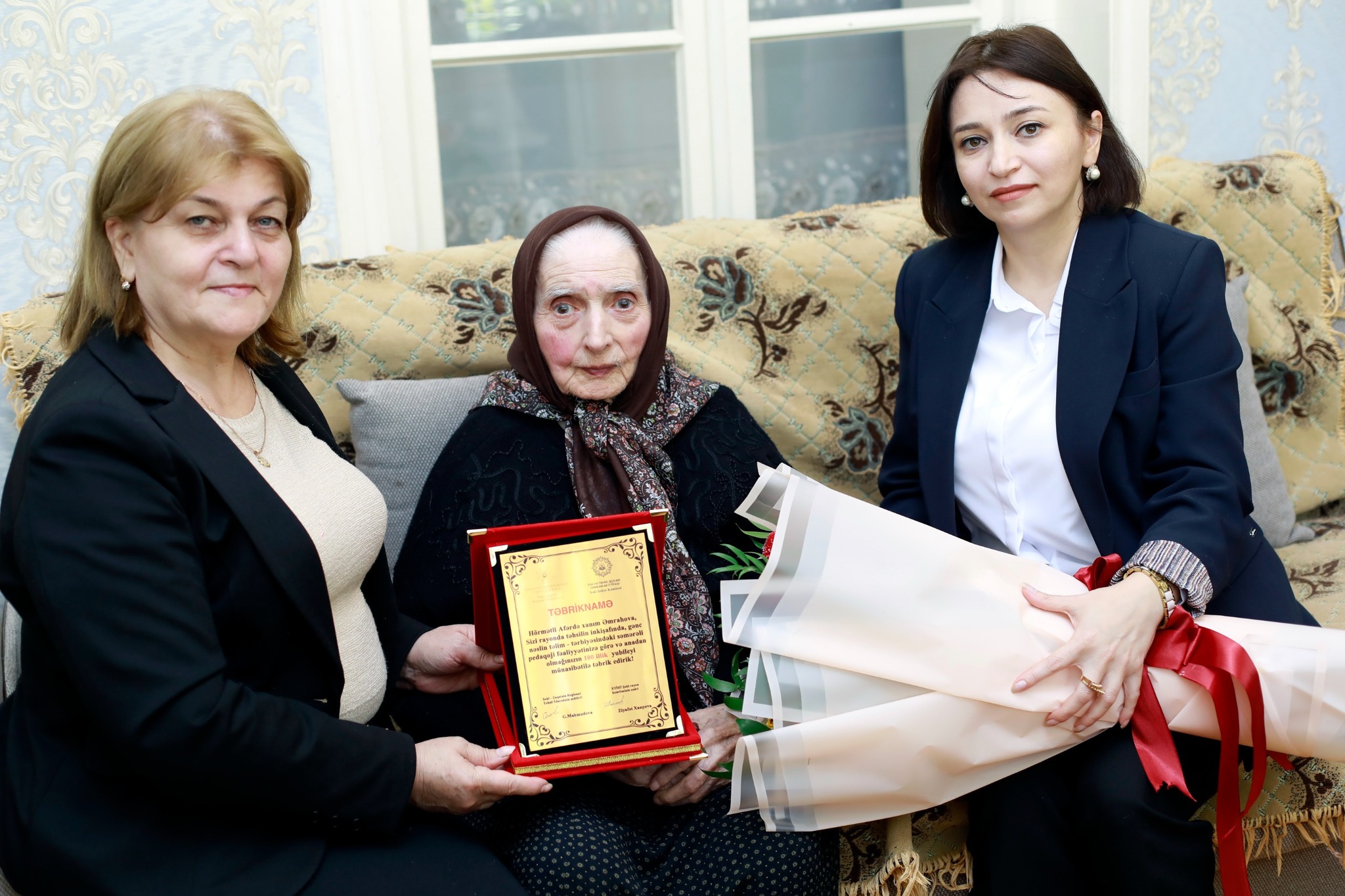 Şəki-Zaqatala RTİ müdiri uzunömürlü pedaoqoqu ziyarət edib