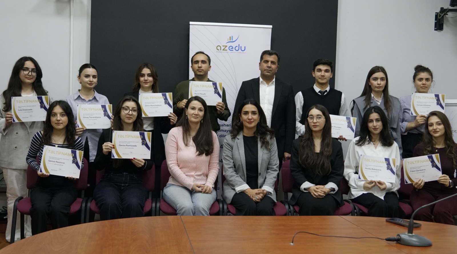 Xəzər Universitetinin"Brend tələbə"ləri mükafatlandırılıb - FOTOLAR