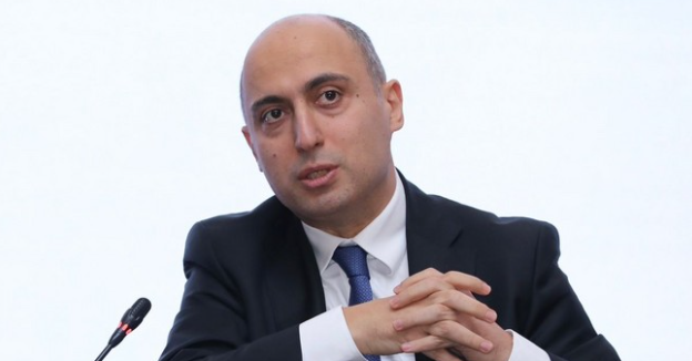 Emin ƏMRULLAYEVİN “ŞƏRQ-QƏRB” SEVDASI -