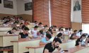 Dərslər başlayıb, tələbələr hələ də cədvəl gözləyir...