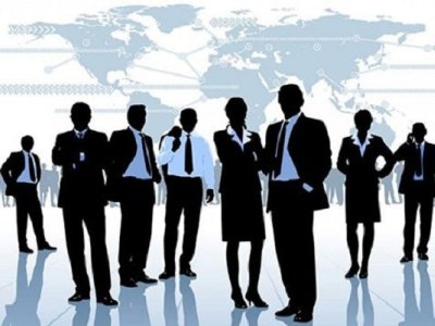 “Bizdə təhsil sektoru əmək bazarının sifarişlərinə uyğunlaşa bilmir” - Ekspertlərdən etiraz