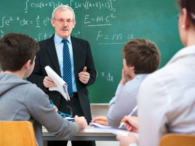 “Hətta “0” bal toplayan müəllimi də işdən çıxarmaq mümkün deyil, əgər bu baş versə...” – Pedaqoqdan sərt etiraz