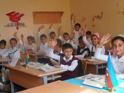 Gözlərindəki saflıq, ürəklərindəki istəklə “silahlanan” qəhrəman şagirdlər - Təmas xəttindəki məktəbdən FOTOLAR