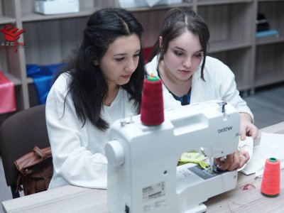 Ali təhsillilərin iş öyrənmək üçün gəldikləri  \