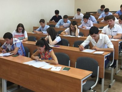 Kolleclərdə oxumaq istəyən əvvəlki illərin məzunlarının nəzərinə - İmtahan bu tarixdə keçiriləcək  