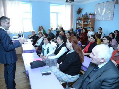  BŞTİ-nin yeni müdiri paytaxt məktəblərində görüşlər keçirir