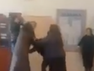 Valideynlə saçyolduya çıxan müəllimlərə CƏZA VERİLDİ - VİDEO