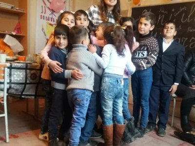 “Odun peçi tez-tez tüstülənib-söndüyü üçün dərslərimizi də pozurdu” –Ucqar kənd müəllimi