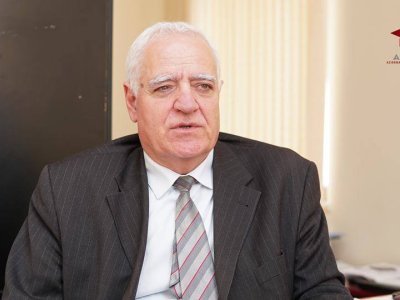                Rəsədxana direktorundan NASA-ya etiraz: \