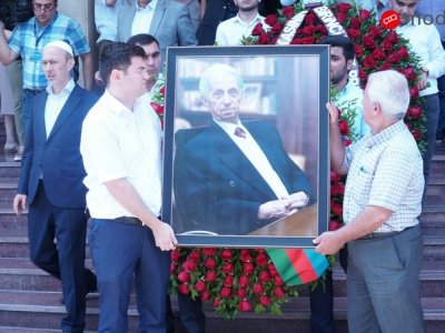 Şirməmməd Hüseynovun dəfnindən VİDEO  