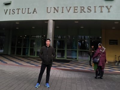 BMU məzunu nüfuzlu Vistula Universitetində