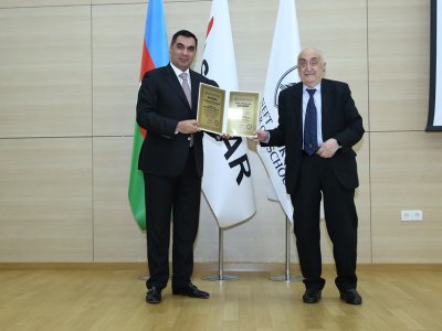  Xoşbəxt Yusifzadəyə Bakı Ali Neft Məktəbinin Fəxri professoru diplomu verildi