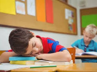 Həkimlər xəbərdarlıq edir: Məktəbliləri qoruyaq -VİDEO