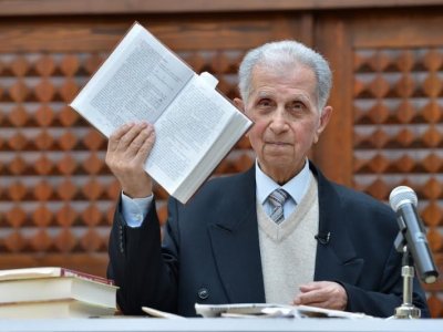 Şirməmməd Hüseynovun  dahidaşıma fəaliyyəti – 96 yaşlı təkadamlıq xidmət bürosu - VİDEO