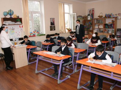 I sinfə qəbul üzrə müraciətlərin çox olduğu məktəblərdə şagird qəbulu bu üstünlük əsasında aparılır -RƏSMİ CAVAB