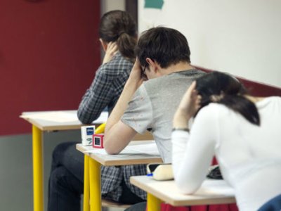 Mingəçevir Texniki Humanitar Liseyi distant təhsilə keçib  