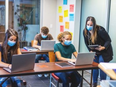 Tələbələrin bir ali məktəbdən digərinə köçülürməsinə yalnız bu şərtlə icazə verilir-İZAH