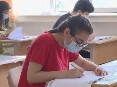 Bu gün 21 min nəfərdən çox doqquzuncu sinif şagirdi imtahan verəcək  