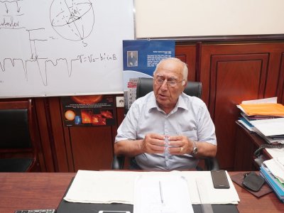 Astrofizik alim: “Kainatda elə alternativ dünyalar var ki, ordakılar bizə  ibtidai canlılar, “qarışqa” kimi baxırlar”-MÜSAHİBƏ    