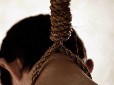 Sabirabadda tələbə özünü asdı