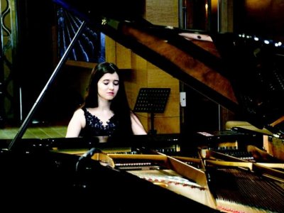 BİZ qalib ölkənin vətəndaşlarıyıq-Dövlət Proqramı məzunu  