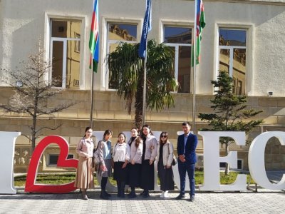 Yessenov Universitetinin magistrantları UNEC-də...