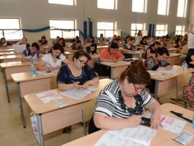 Peşə məktəblərində çalışan müəllimlərin maaşı artırılıb