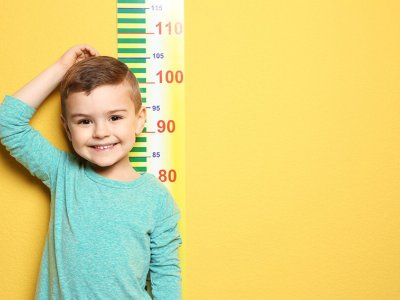 Uşaqların yaşa uyğun boyu və çəkisi neçə olmalıdır? - CƏDVƏL