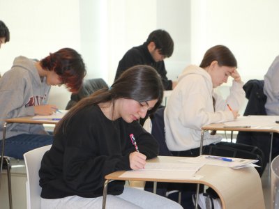 DİM buraxılış imtahanlarını niyə eyni gündə keçirmir? - İDDİALAR və CAVABLAR