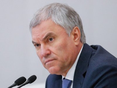 Spiker ingilis dilini “ölü dil” adlandırdı