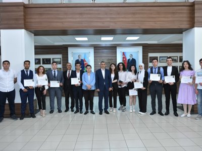 BMU-nun “Brend tələbə”ləri mükafatlandırıldı - FOTOLAR