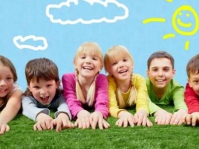 5 nəfərdən 1-i indiki uşaqların xoşbəxt olduğuna inanır