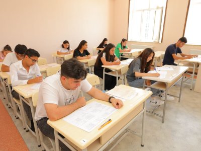 II və III qrupda 17 abituriyentin nəticəsi LƏĞV OLUNDU