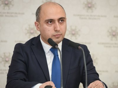 Nazir sertifikasiyadan yüksək nəticə qazanmış müəllimlərlə görüşdü