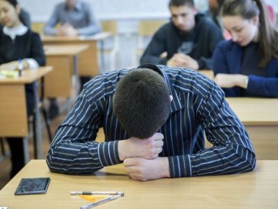 Köçkün tələbələrin təhsil güzəşti ləğv olunur? - Deputat və ekspertdən REAKSİYA  