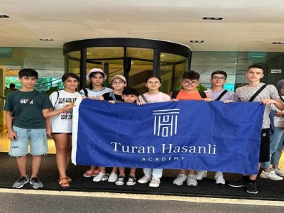 Azərbaycanlı riyaziyyatçı şagirdlər Sinqapurda uğur qazanıb