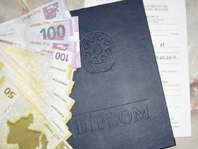 Özəl universitetlərə ittiham: “Pulunu ver, diplom al”