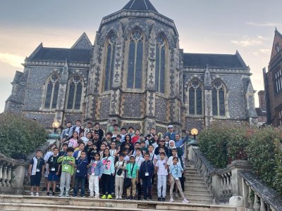 Azərbaycanlı şagirdlər Londonda birinci yer qazandılar