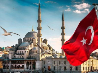 Səfirlikdən Türkiyə universitetlərinə qəbul olunanlara müraciət