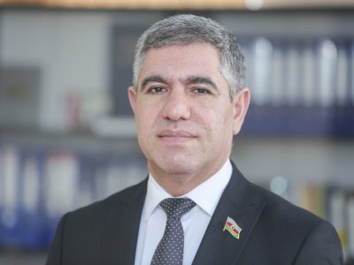 Müəllimlərin maaşı ölkə üzrə göstəricidən 10 faiz aşağıdır  