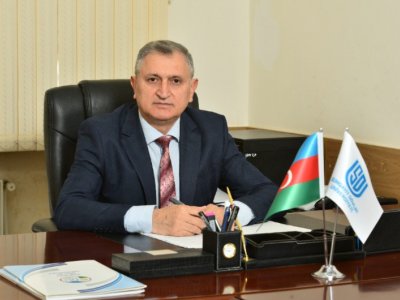 Yeni rektor prorektoru işdən ÇIXARDI