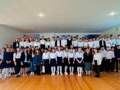 “Parlaq gələcəyim” layihəsi çərçivəsində Xızıda şagirdlərlə görüş keçirilib