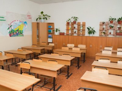 Nazirlik rəsmisi regionlarda şagird çatışmazlığından DANIŞDI