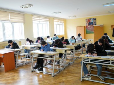 Üzlərində həyəcan yox, gülümsəmə var idi…– İmtahandan REPORTAJ - FOTOLAR