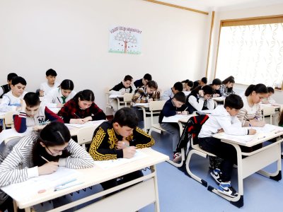 Nəsrəddin Tusi adına fizika-riyaziyyat olimpiadasının final turu keçirilib  