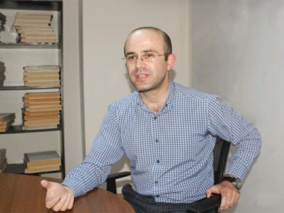 Ölkəmizdə xarici dil müəllimlərinin səviyyəsi qənaətbəxş deyil